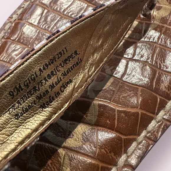 Sam Edelman Brown and Black Sandals with Chic Design - Picture 6 of 8